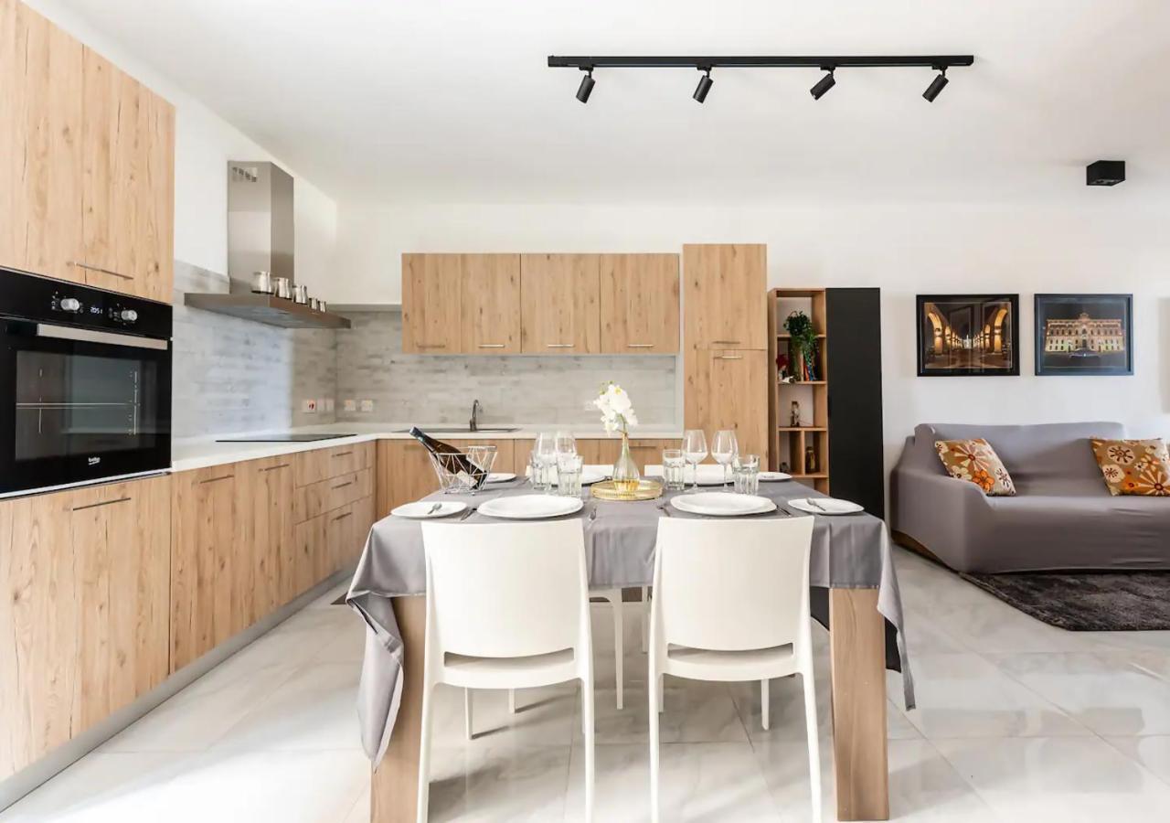 Sea View Luxury Apartment Brand New In Valletta Eksteriør billede